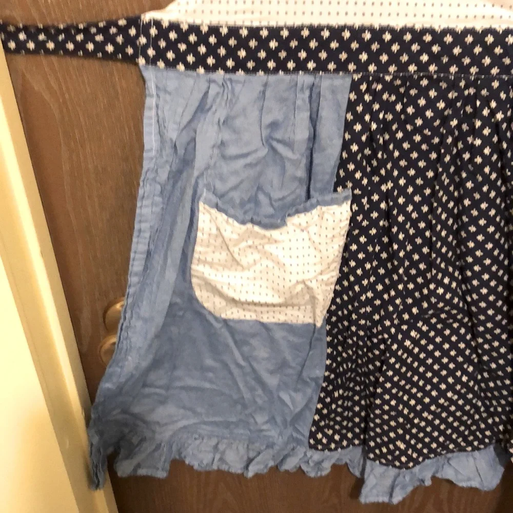 Sue la table 100% Cotton Made in India Apron - 34x24” - each waist tie is 25”